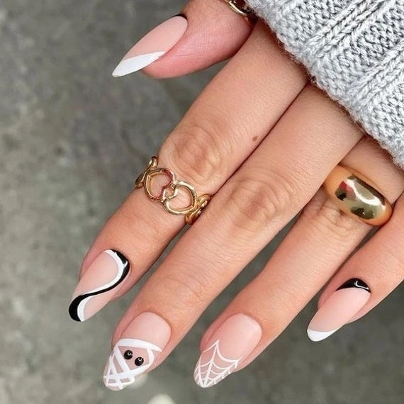  Nude Mummy Web Almond Nails